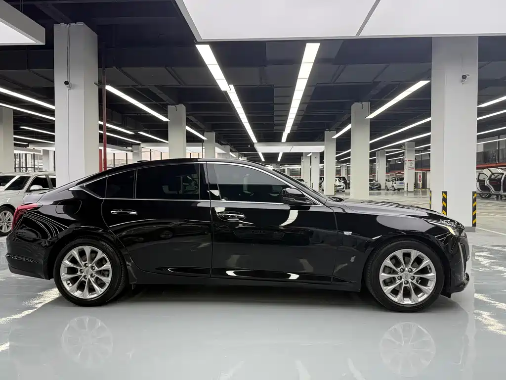 Cadillac CT5 — миниатюра 4
