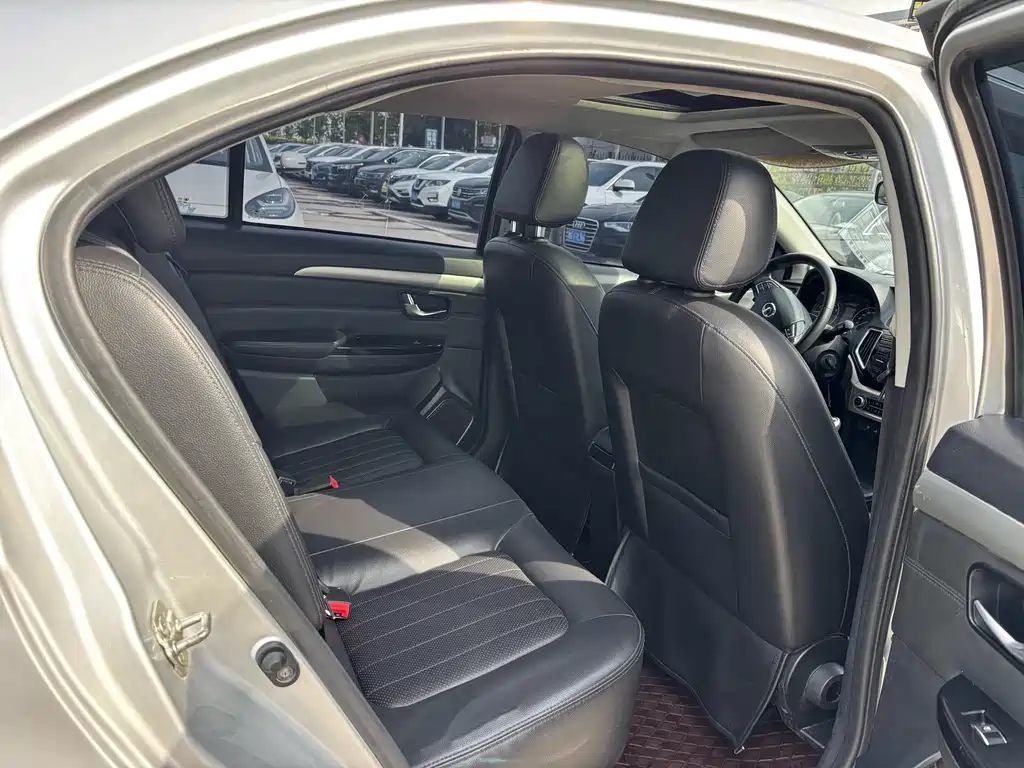 Great Wall C30 2016 1.5L MT Luxury
