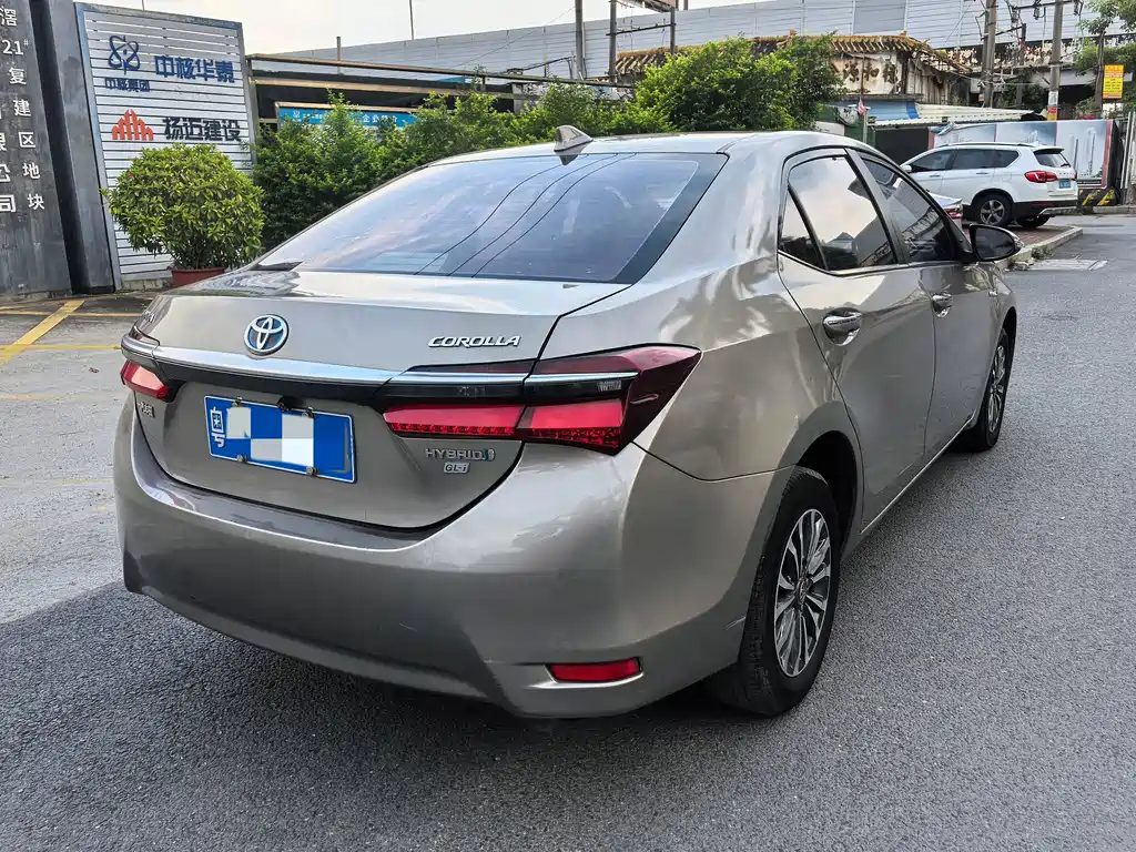 Toyota Corolla — миниатюра 6