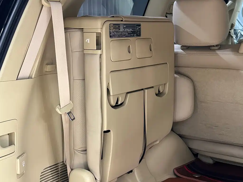 Toyota Land Cruiser — миниатюра 32
