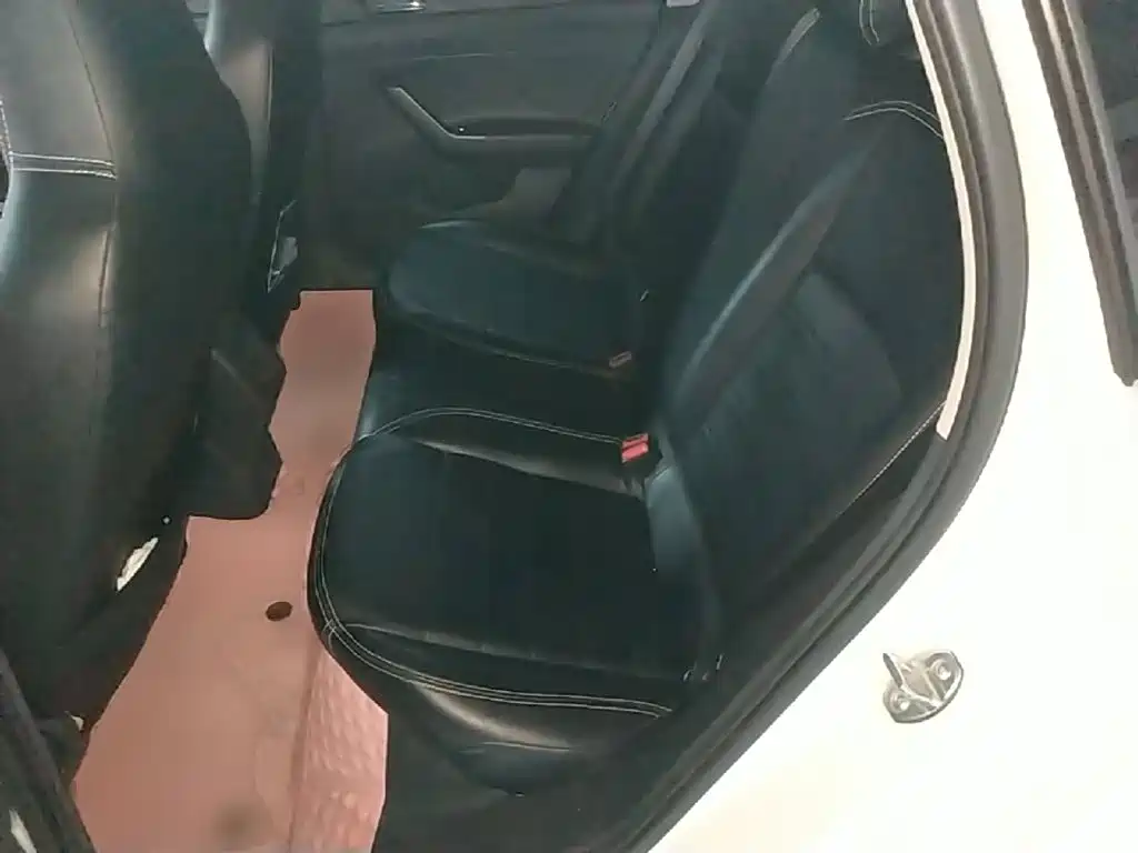 Volkswagen Polo — миниатюра 17