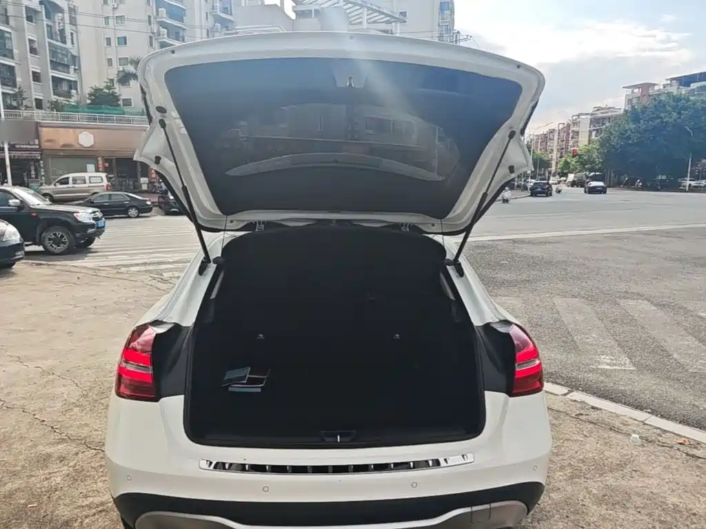Mercedes-Benz GLA — миниатюра 19