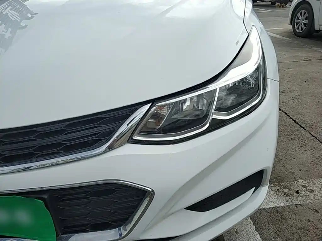 Chevrolet Cruze — миниатюра 24