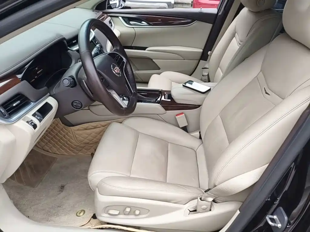 Cadillac XTS 2015 28T Luxury