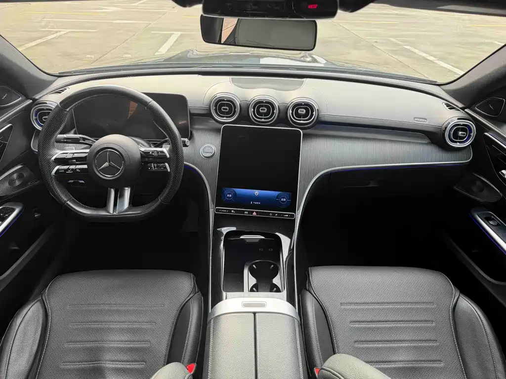 Mercedes-Benz C-Class — миниатюра 11