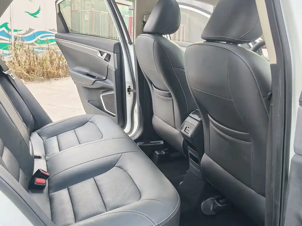 Geely Emgrand GL — миниатюра 21