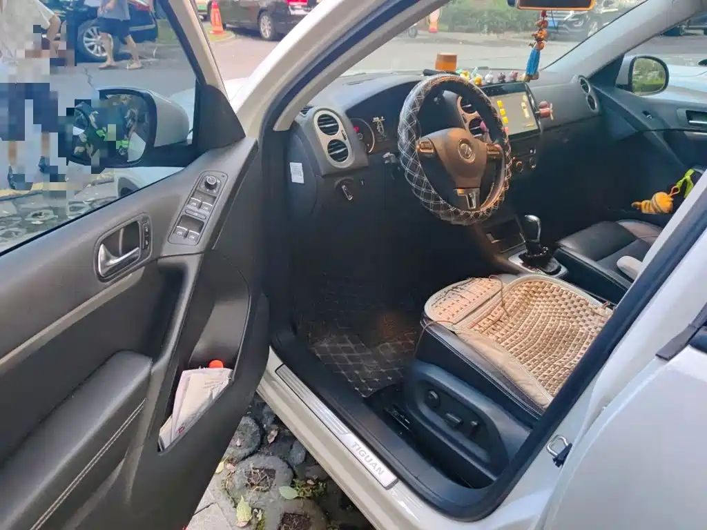 Volkswagen Tiguan — миниатюра 14