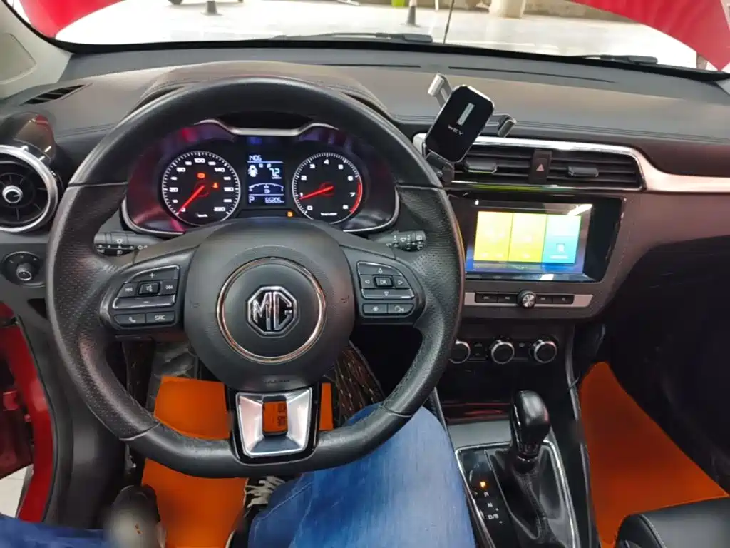 MG ZS — миниатюра 10