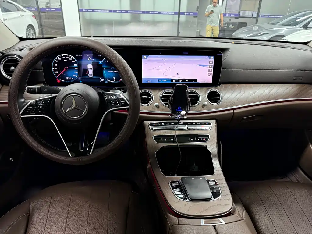 Mercedes-Benz E-Class E 2022 E 300 L Luxury