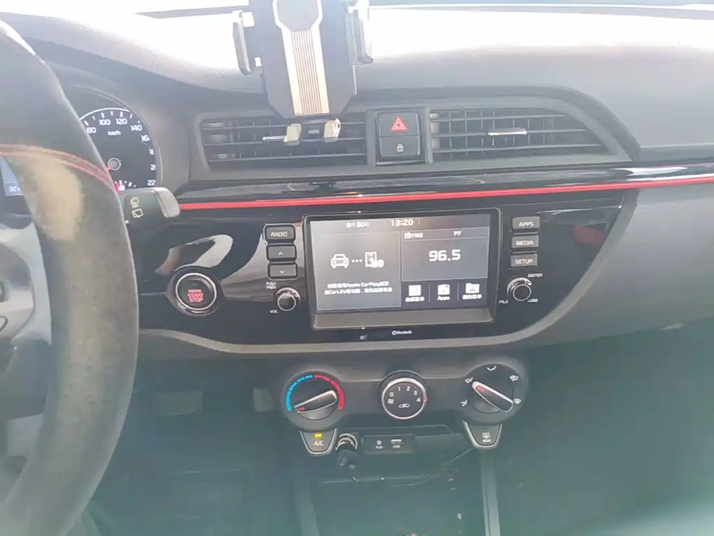 Kia KX Cross — миниатюра 13