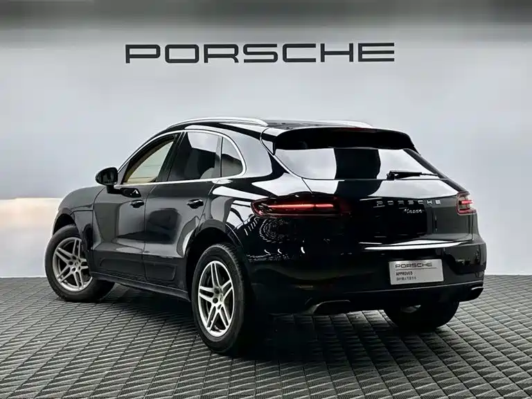 Porsche Macan — миниатюра 6