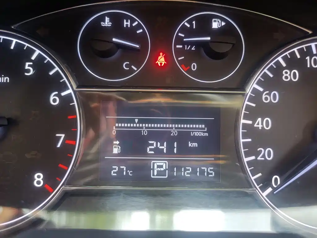 Nissan Tiida — миниатюра 15