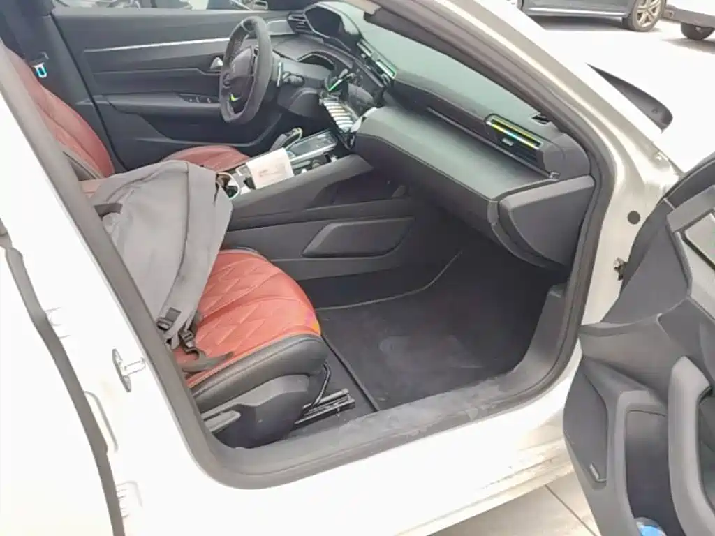 Peugeot 508 — миниатюра 18