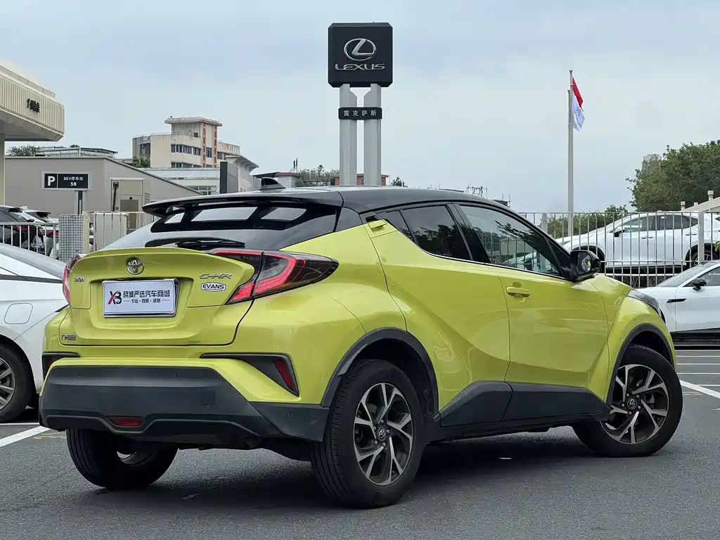 Toyota C-HR — миниатюра 7