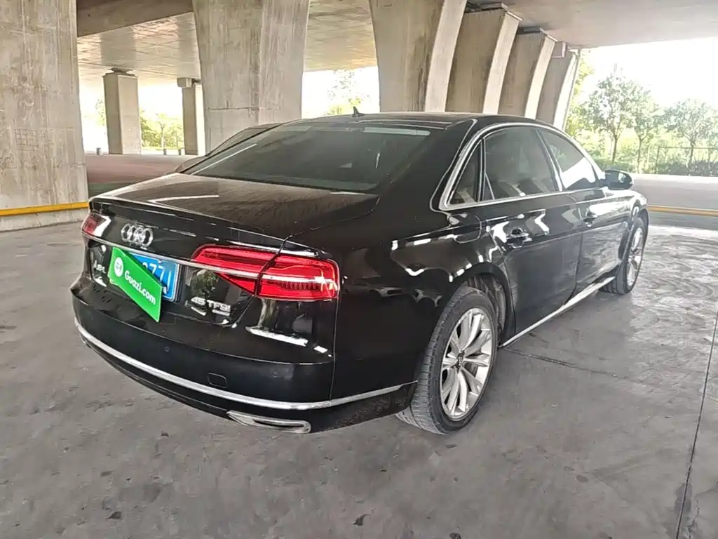 Audi A8 — миниатюра 7