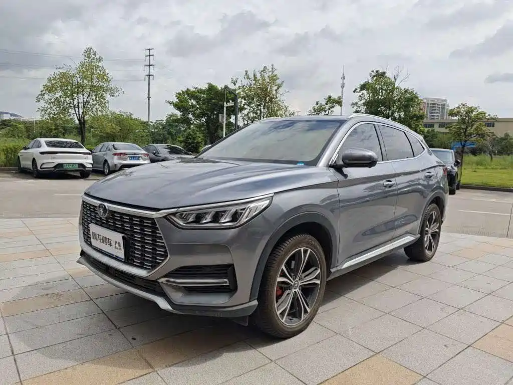 BYD PLUS