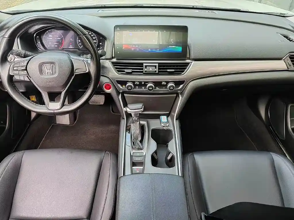 Honda Accord — миниатюра 6