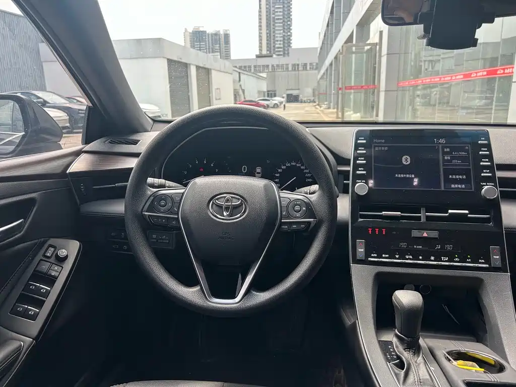 Toyota Avalon — миниатюра 6