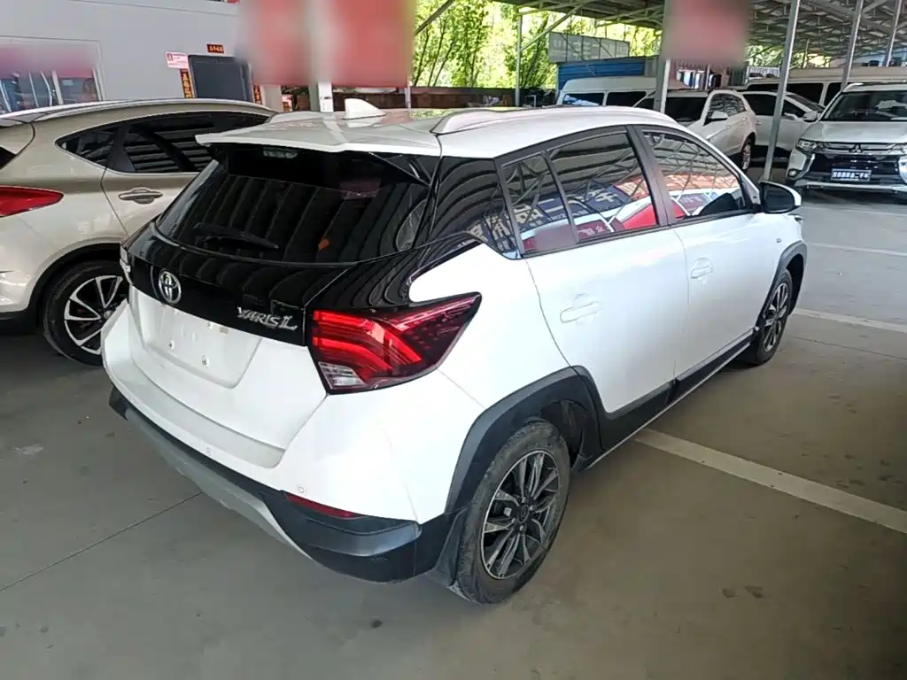 Toyota Yaris L — миниатюра 7