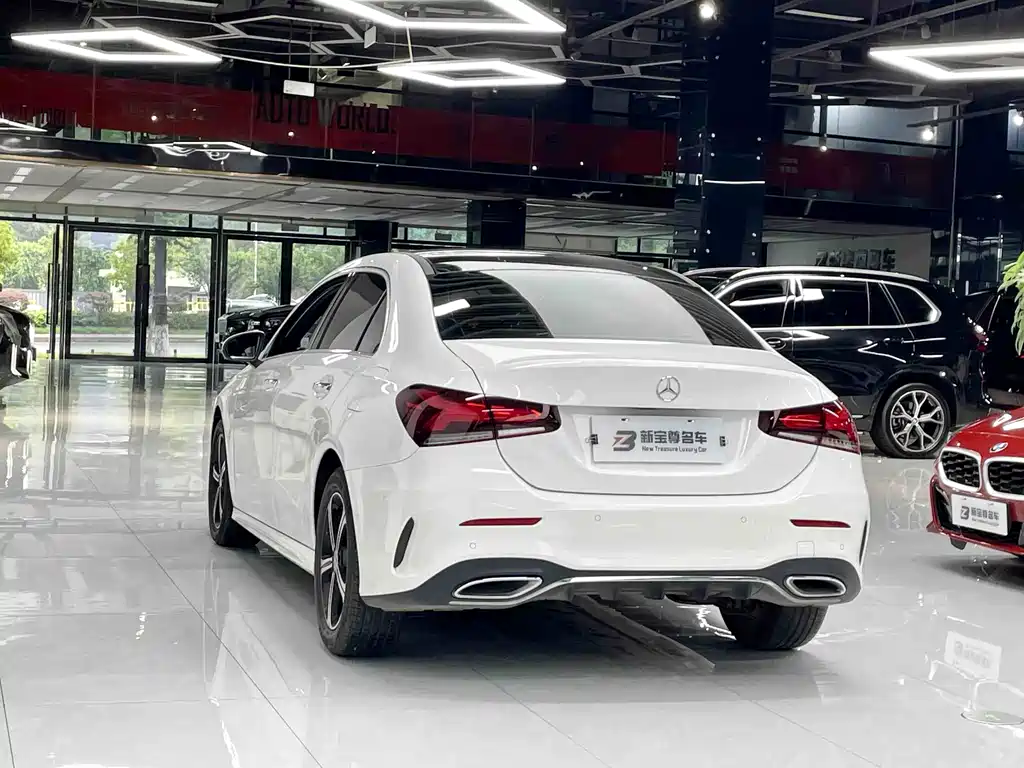 Mercedes-Benz A-Class — миниатюра 10