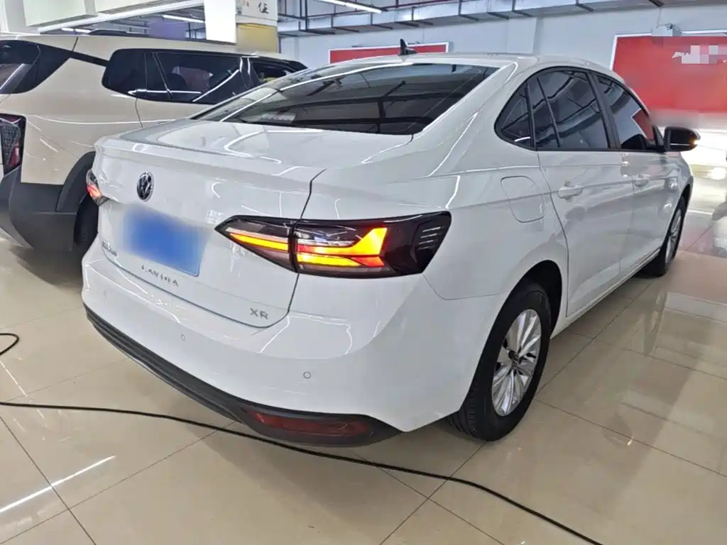 Volkswagen Lavida — миниатюра 7
