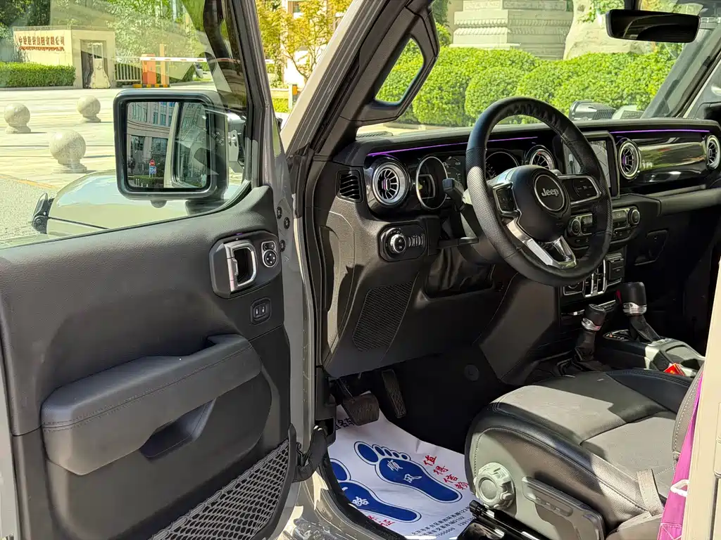 Jeep Wrangler — миниатюра 22