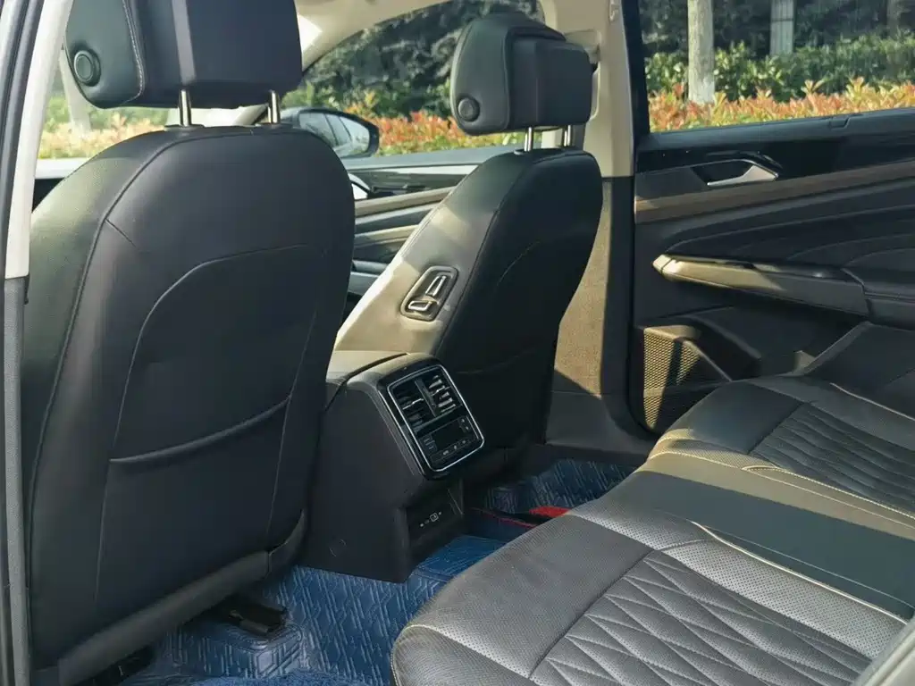 Volkswagen Passat — миниатюра 7