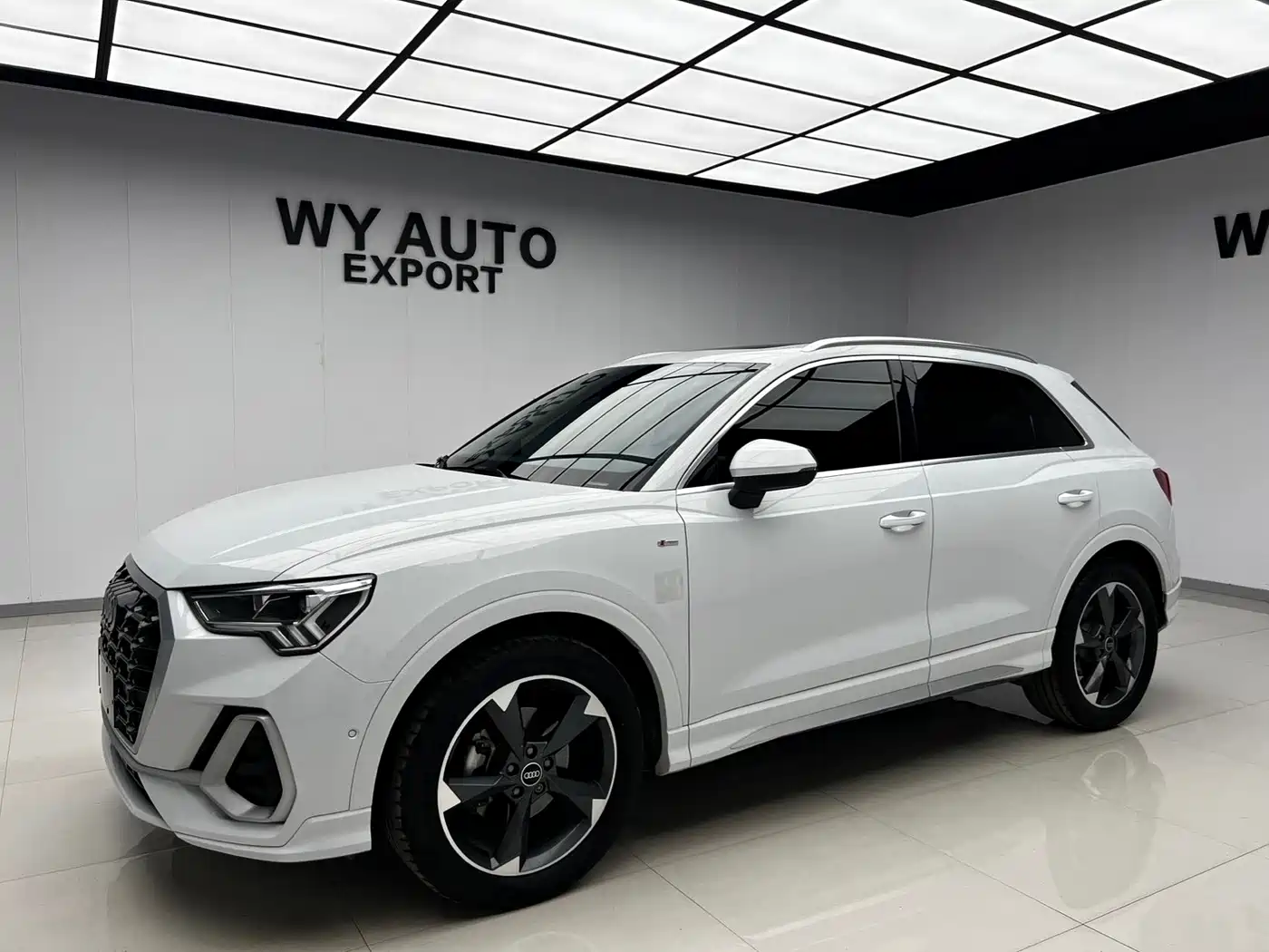 奥迪Q3 2022款 35 TFSI 时尚动感型 2021