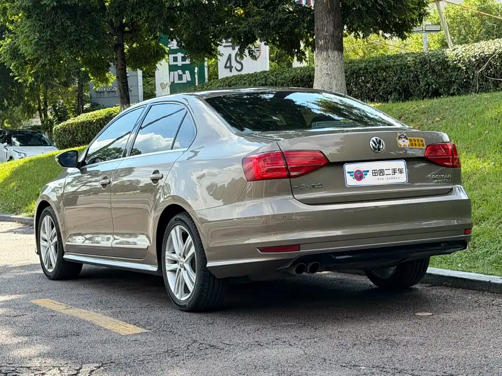 Volkswagen Sagitar — миниатюра 4