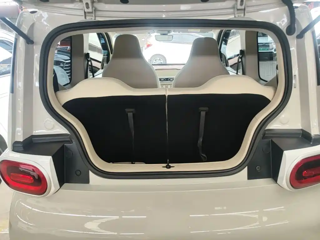 Wuling MINIEV — миниатюра 19