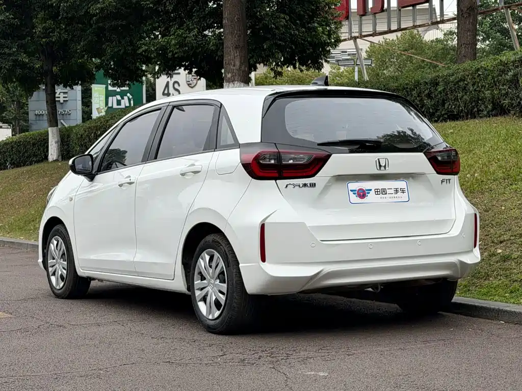 Honda Fit — миниатюра 4