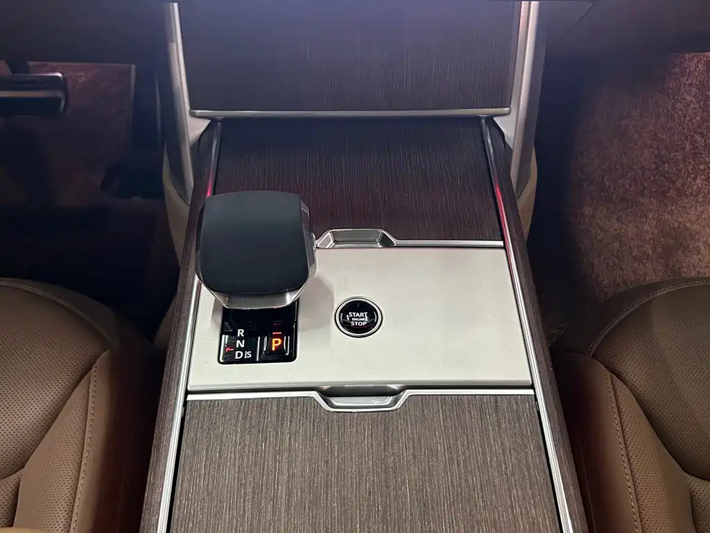 Land Rover Range Rover — миниатюра 42