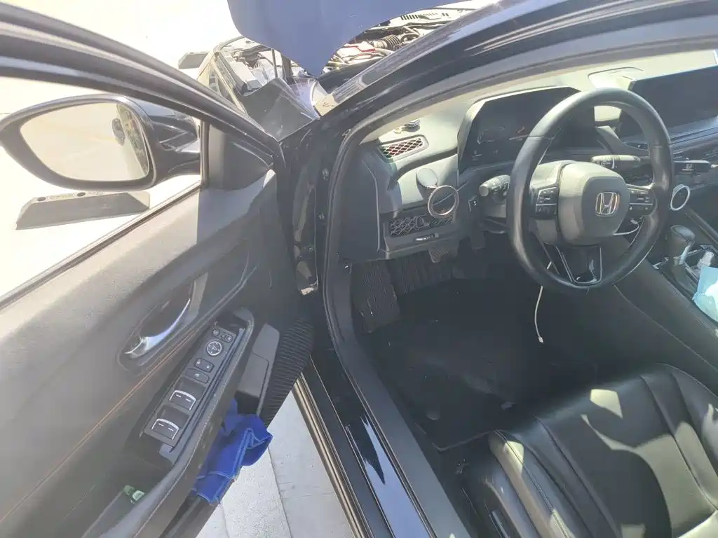Honda Accord — миниатюра 17