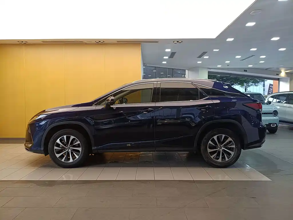 Lexus RX — миниатюра 6