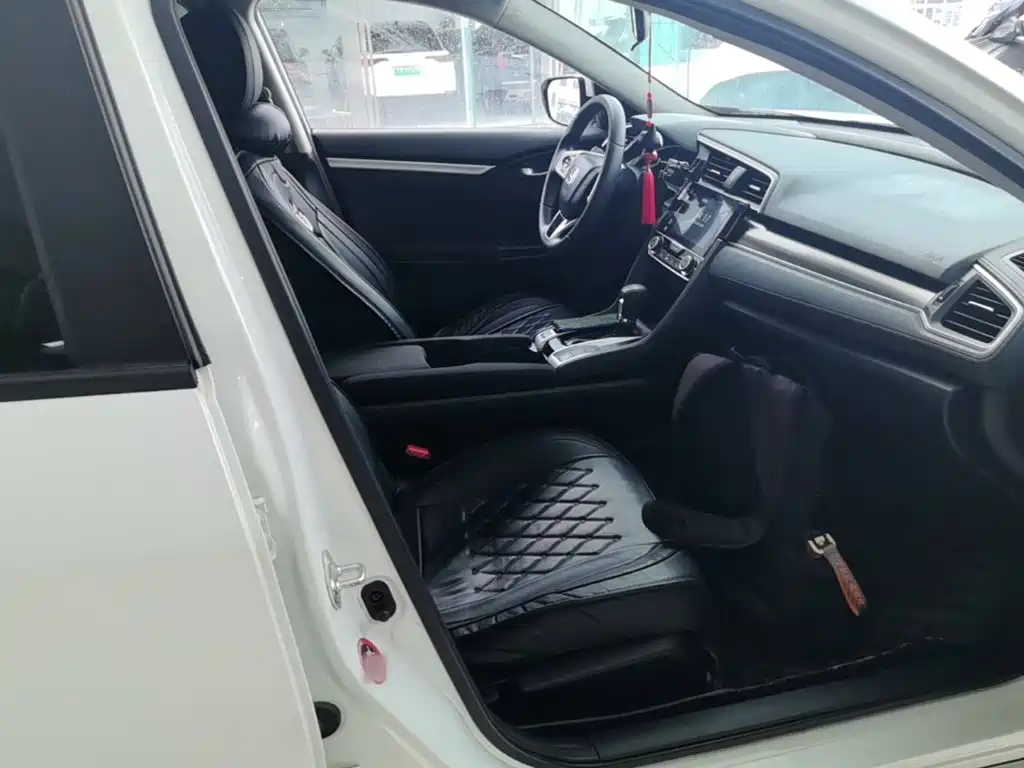 Honda Civic — миниатюра 25