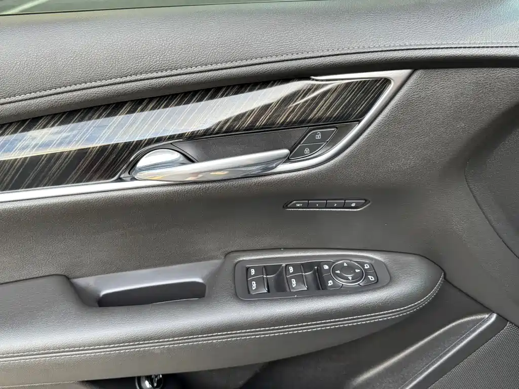 Cadillac XT6 — миниатюра 20