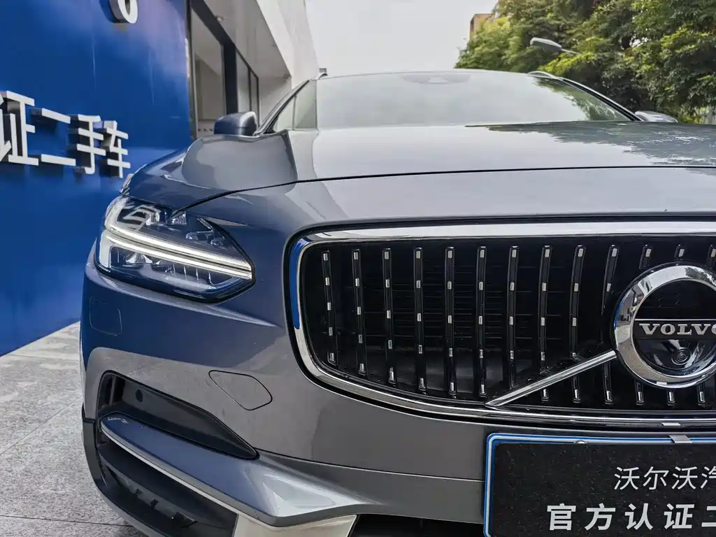 Volvo V90 — миниатюра 3