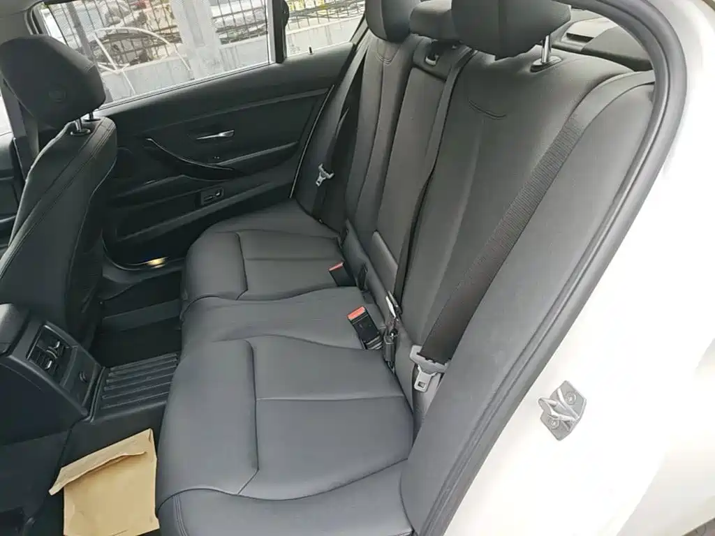 BMW 3 Series — миниатюра 22