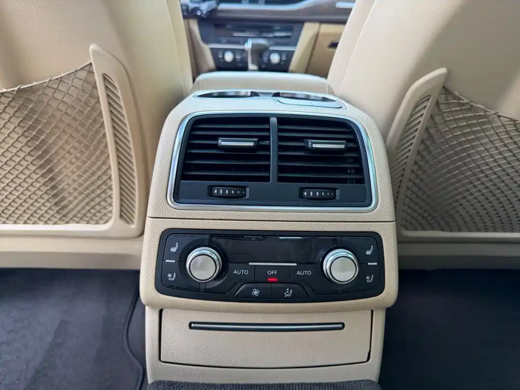 Audi A6L — миниатюра 9
