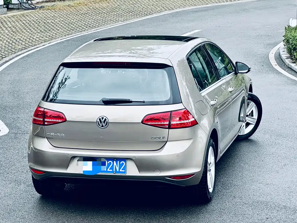 Volkswagen Golf — миниатюра 5