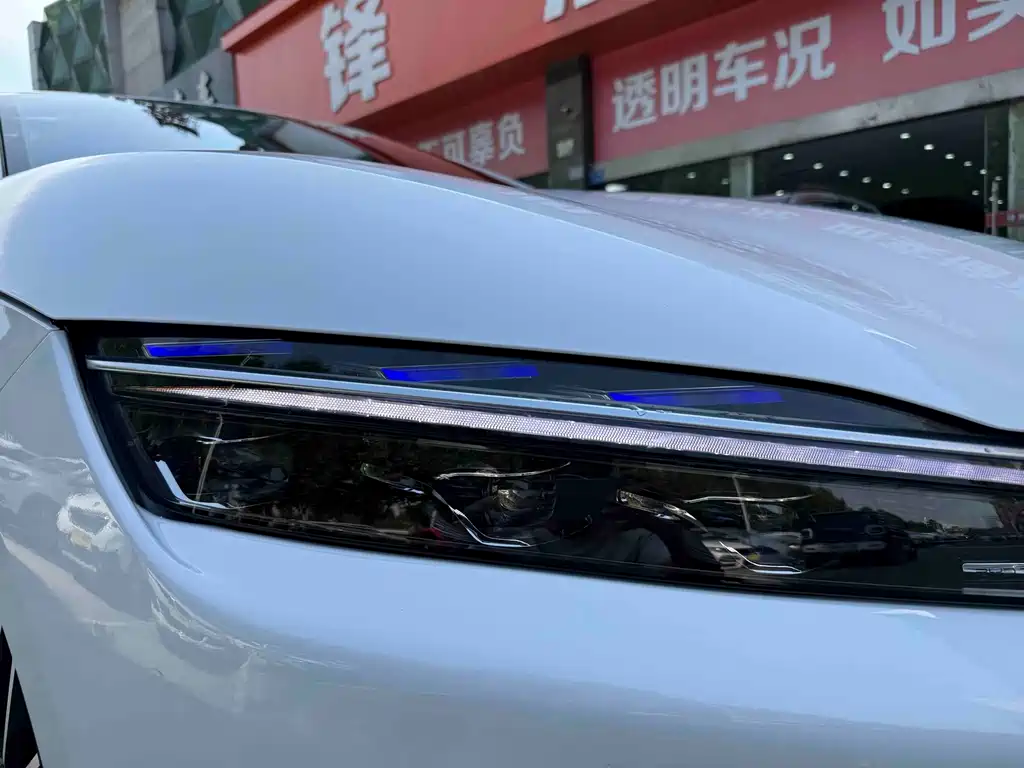BYD Han — миниатюра 4