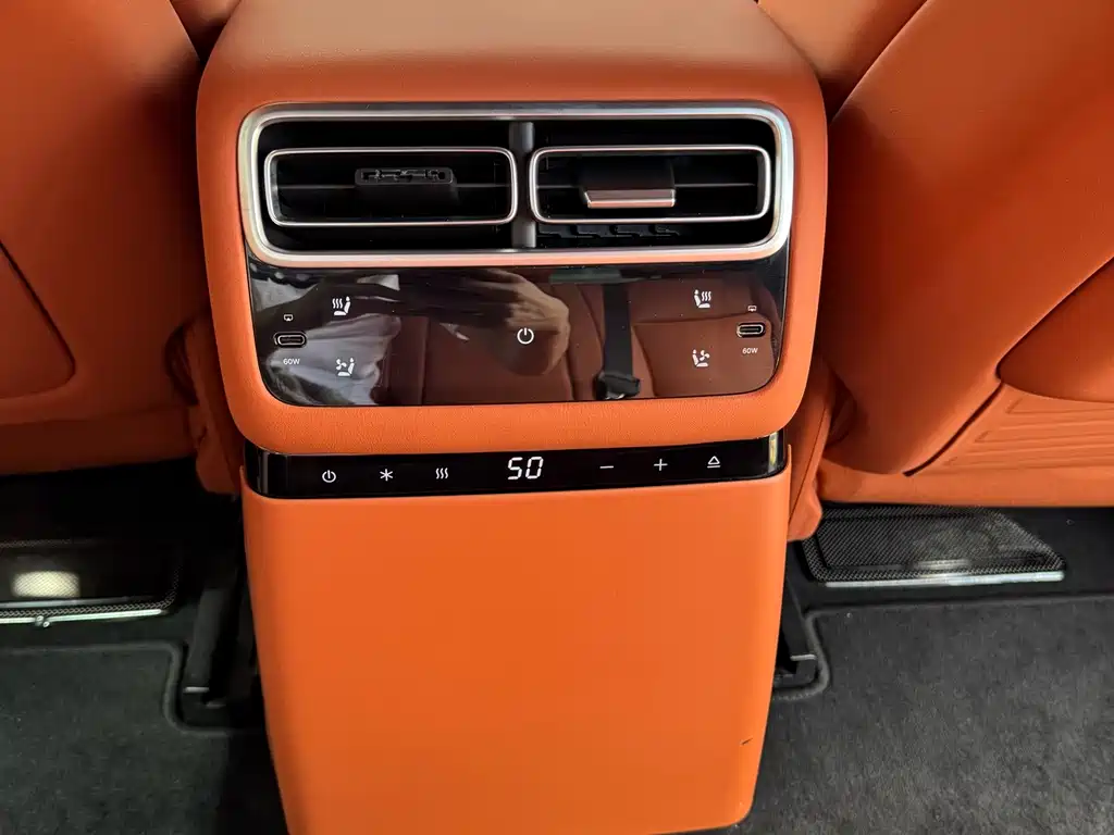 Li Auto Li L7 — миниатюра 16