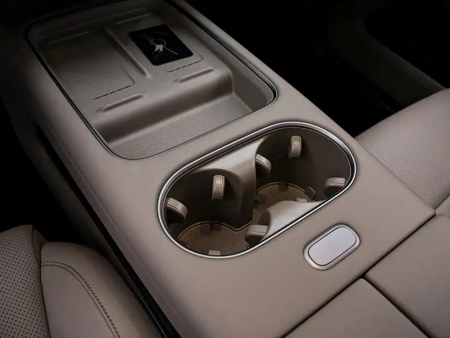 Li Auto Li i6 — миниатюра 10