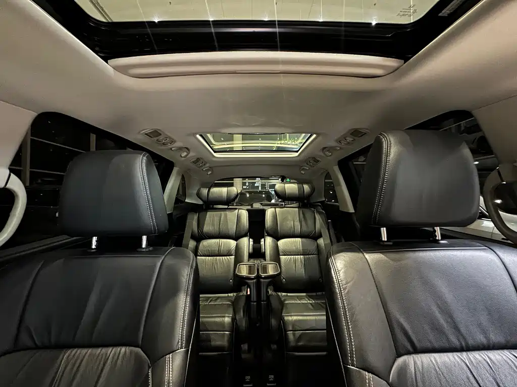 Honda Elysion — миниатюра 18