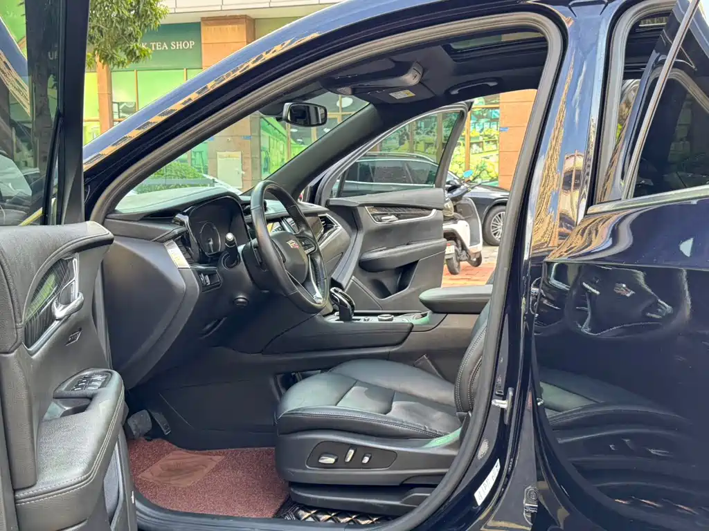 Cadillac XT6 — миниатюра 7