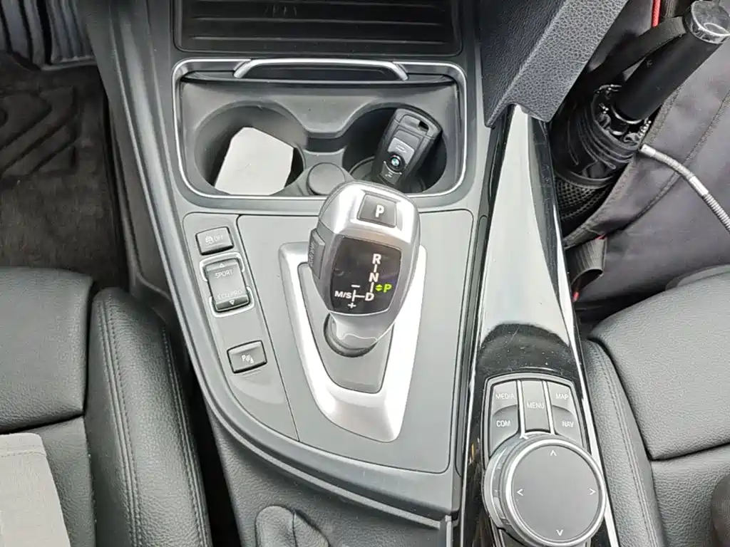 BMW 3 Series — миниатюра 19