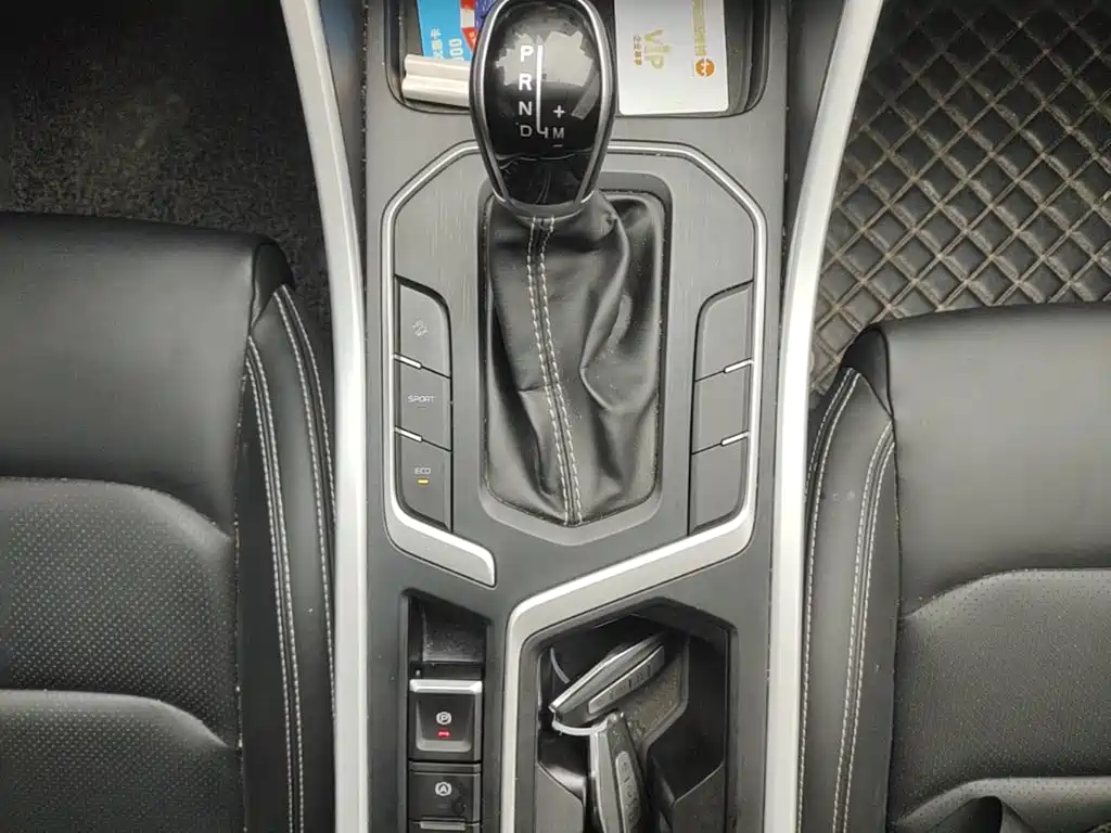 Geely Vision X6 — миниатюра 14
