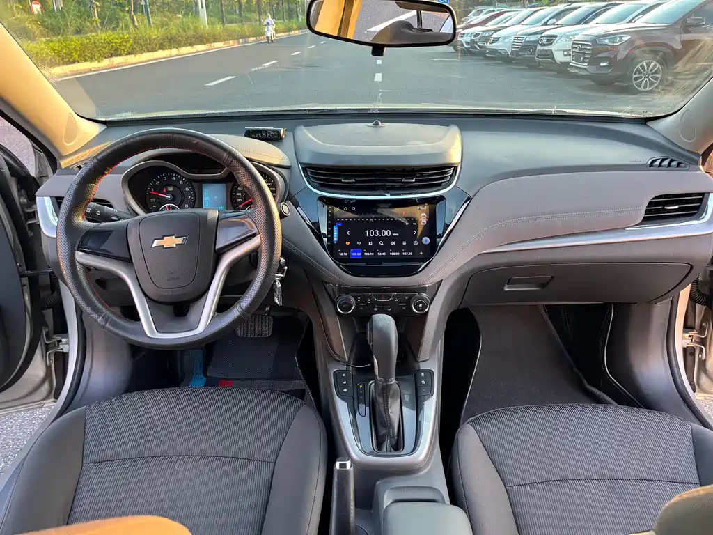 Chevrolet Malibu — миниатюра 14