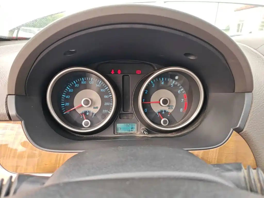 Buick Excelle — миниатюра 12