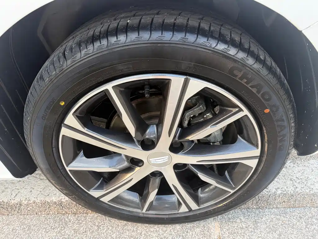 Geely Emgrand — миниатюра 9